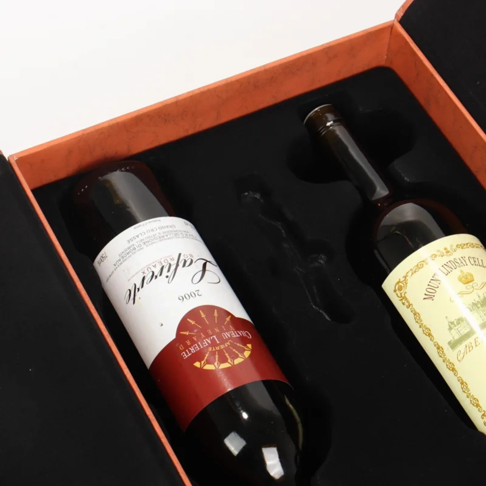 Two-Bottle Cardboard Wine Gift Box with Magnetic Flap and Handle 2